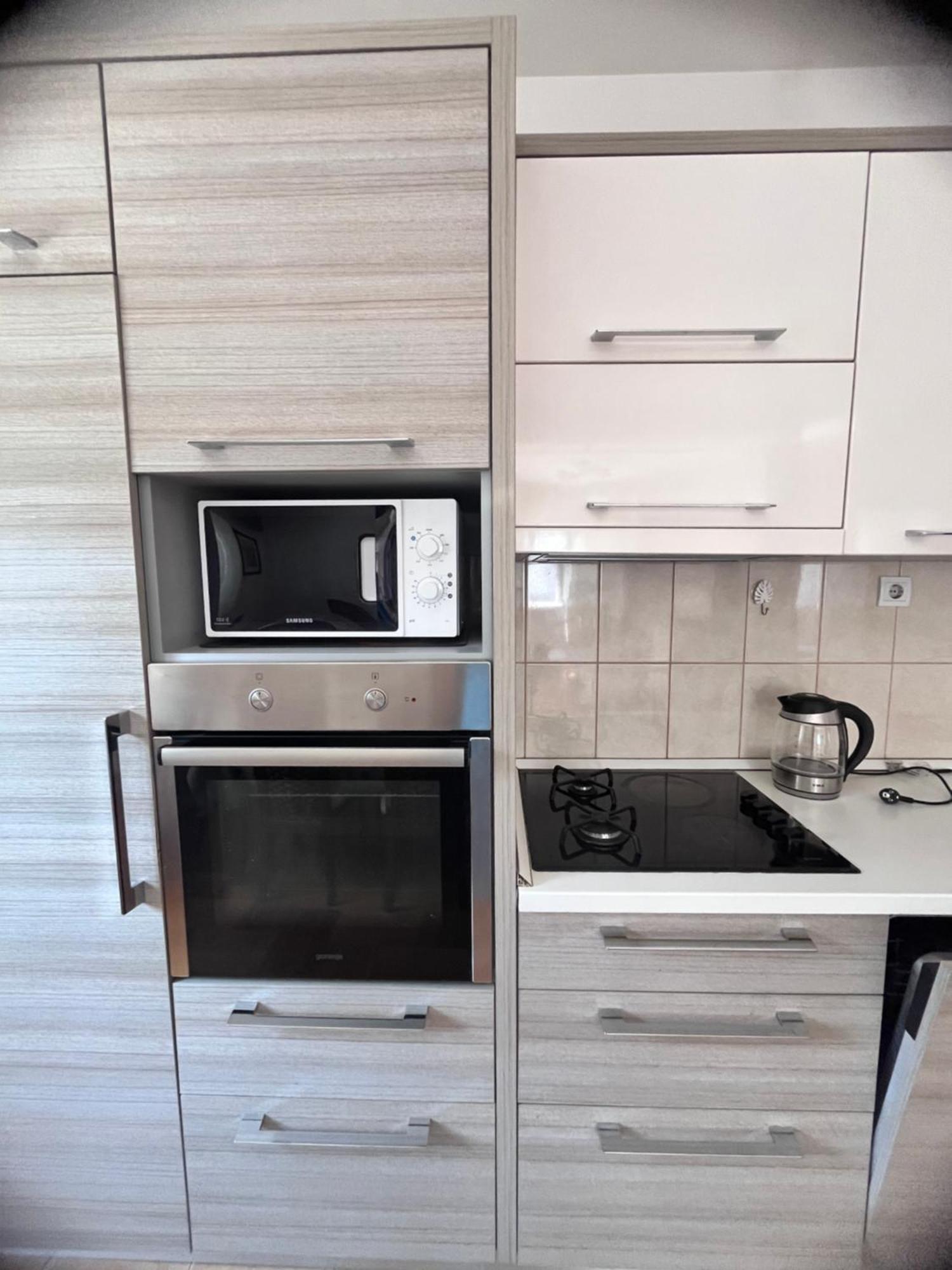 Apartment Belani, Own Parking Tivat Exterior photo